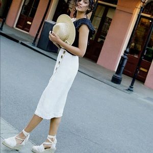 Anthropologie Maeve Linen Midi Skirt.